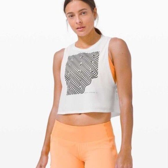 Lululemon Size 4 Cut Back Crop Tank White Seawheeze - Picture 1 of 4